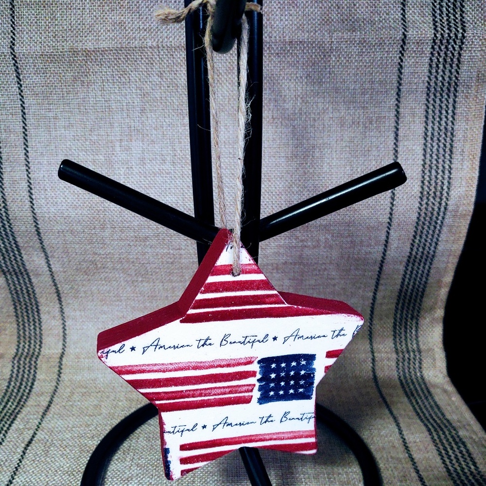 HANDCRAFTED PATRIOTIC ORNAMENT/TIERED TRAY DECOR/4TH OF JULY/AMERICANA DECOR